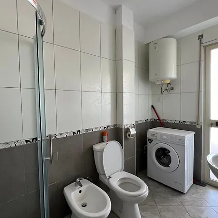 Durres Beach Apartment شقة